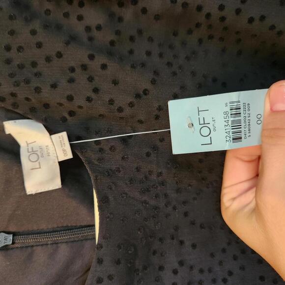 LOFT Black Polka Dot Dress with Sheer Sleeves- Size 00 Petite NWT - Picture 3 of 9